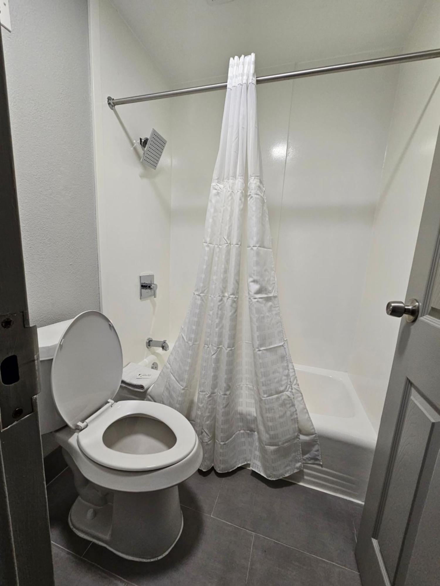 Baymont Inn & Suites Covington Phòng bức ảnh